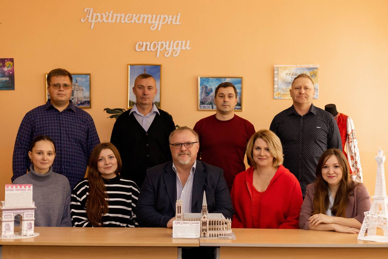 Фотосесія викладачів циклу ТБЕФК